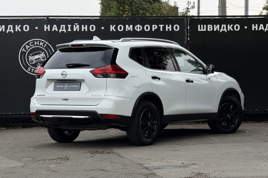 Продам Nissan Rogue 2.5 CVT (170 к.с.) 4WD  •  SV 2017 года в Киеве