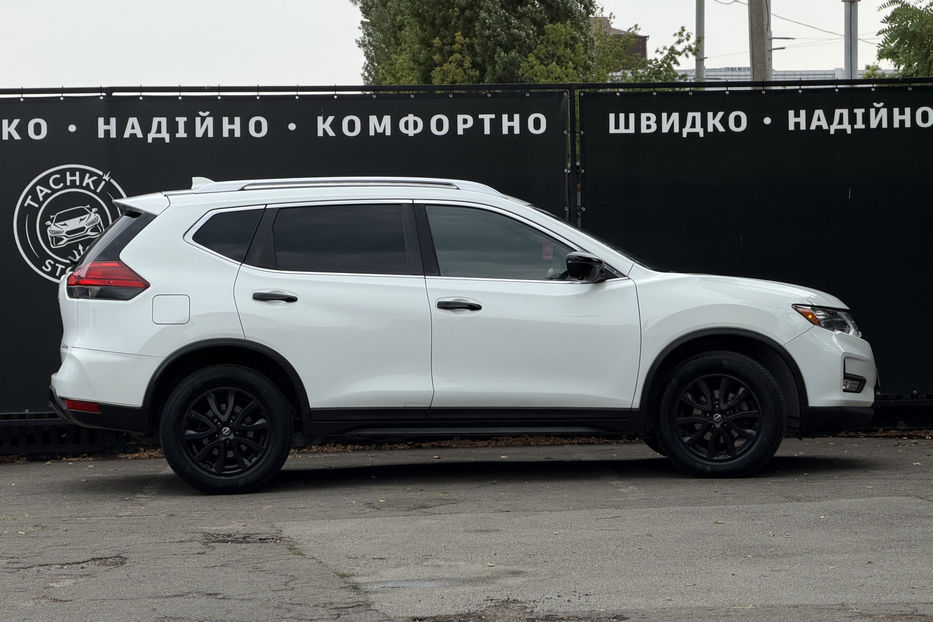 Продам Nissan Rogue 2.5 CVT (170 к.с.) 4WD  •  SV 2017 года в Киеве