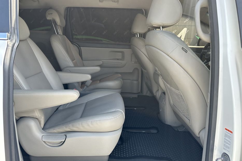 Продам Kia Carnival 2.2diesel 2016 года в Киеве