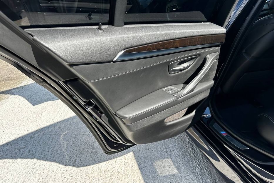 Продам BMW 535 M paket 2015 года в Киеве