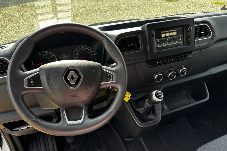 Продам Renault Master груз. 2021 года в Львове