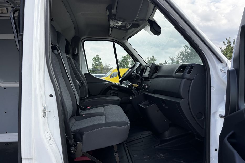 Продам Renault Master груз. 2021 года в Львове