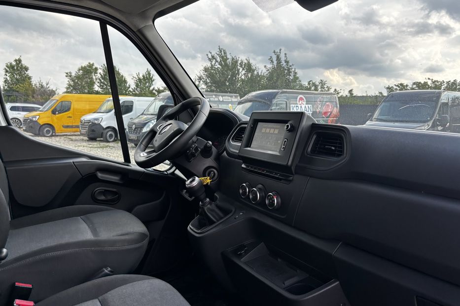 Продам Renault Master груз. 2021 года в Львове