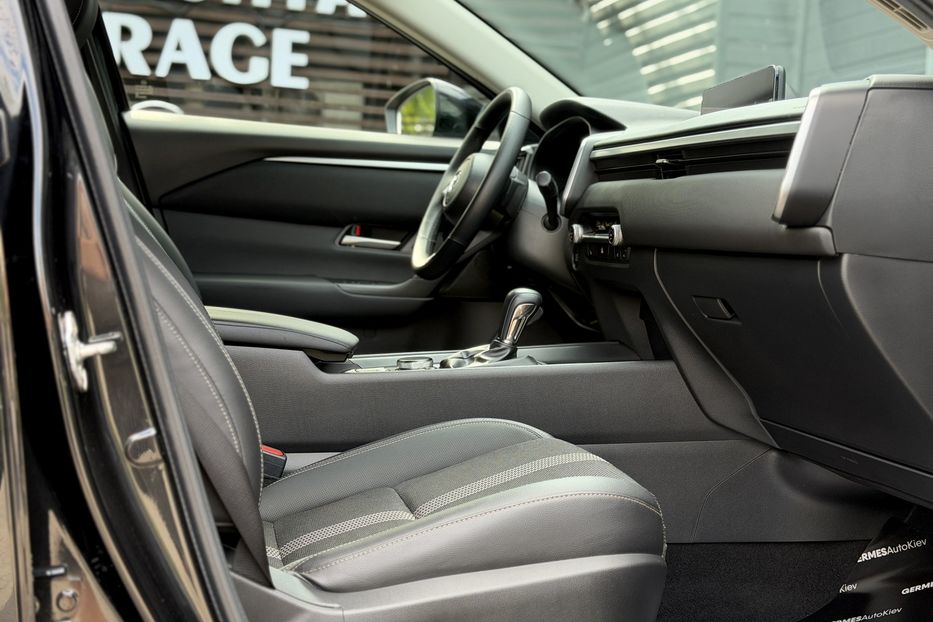 Продам Mazda CX-5 0 Preferred AWD 2023 года в Киеве
