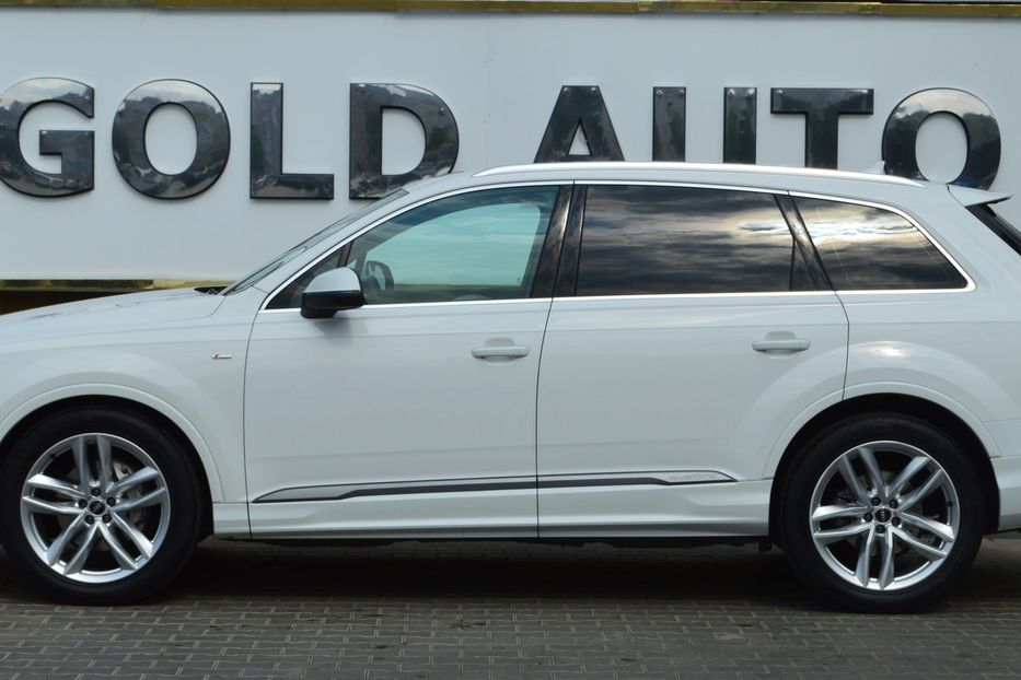 Продам Audi Q7 2023 года в Одессе