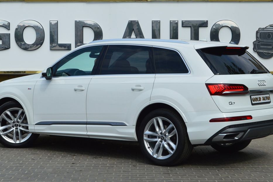 Продам Audi Q7 2023 года в Одессе