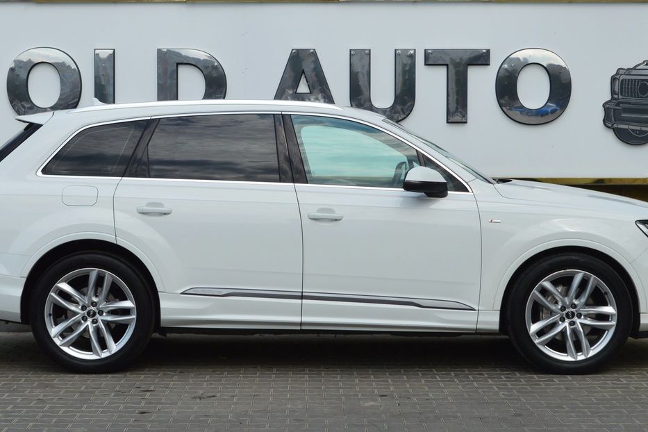 Продам Audi Q7 2023 года в Одессе