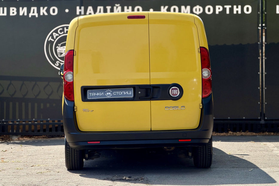 Продам Fiat Doblo груз. 1.3D MT (75 к.с.)   2012 года в Киеве