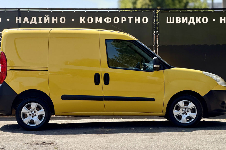Продам Fiat Doblo груз. 1.3D MT (75 к.с.)   2012 года в Киеве