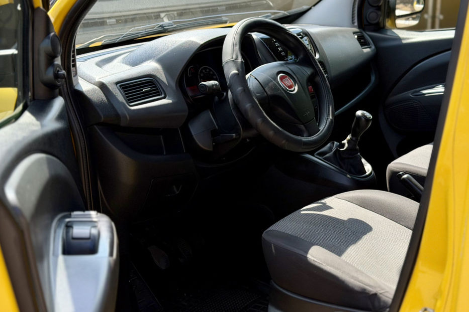 Продам Fiat Doblo груз. 1.3D MT (75 к.с.)   2012 года в Киеве
