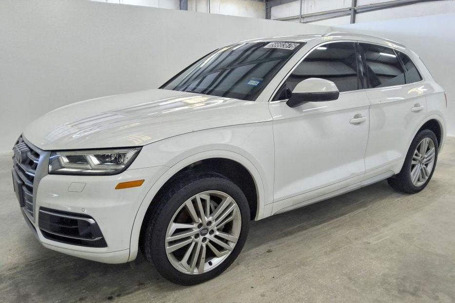 Продам Audi Q5 Prestige  0217 2018 года в Львове