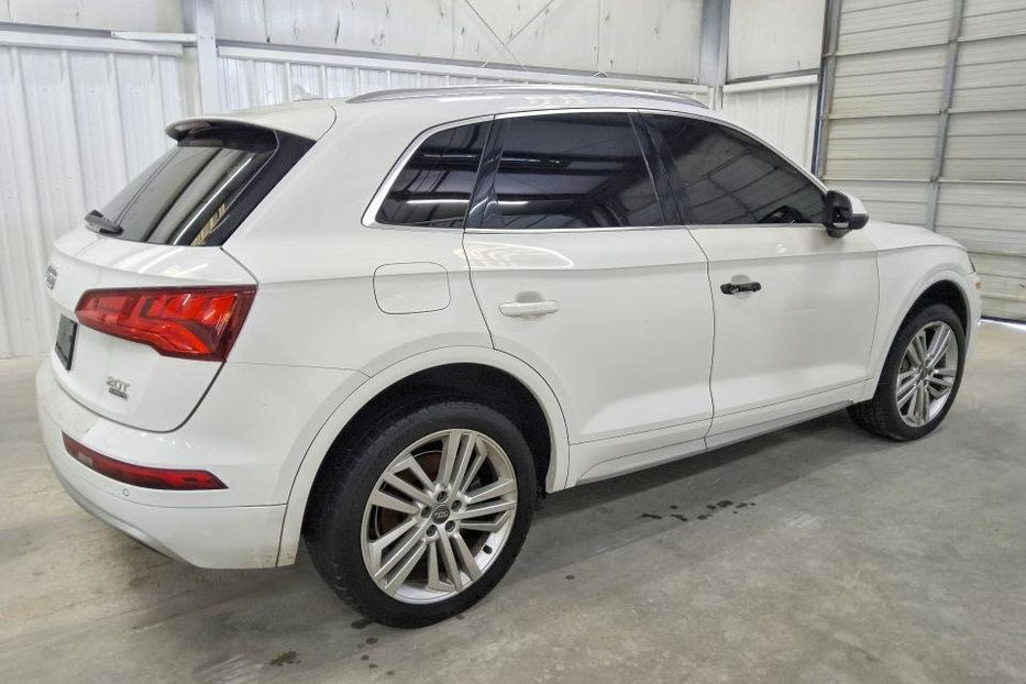Продам Audi Q5 Prestige  0217 2018 года в Львове