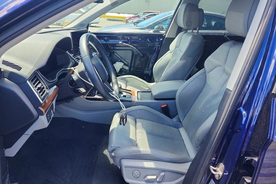 Продам Audi Q5 Premium Plus 2021 года в Львове