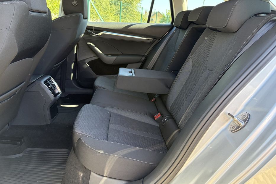 Продам Skoda Octavia А8 2.0 TDI 150к. FULL LED 2022 года в Львове