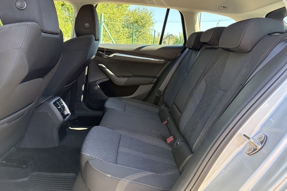 Продам Skoda Octavia А8 2.0 TDI 150к. FULL LED 2022 года в Львове