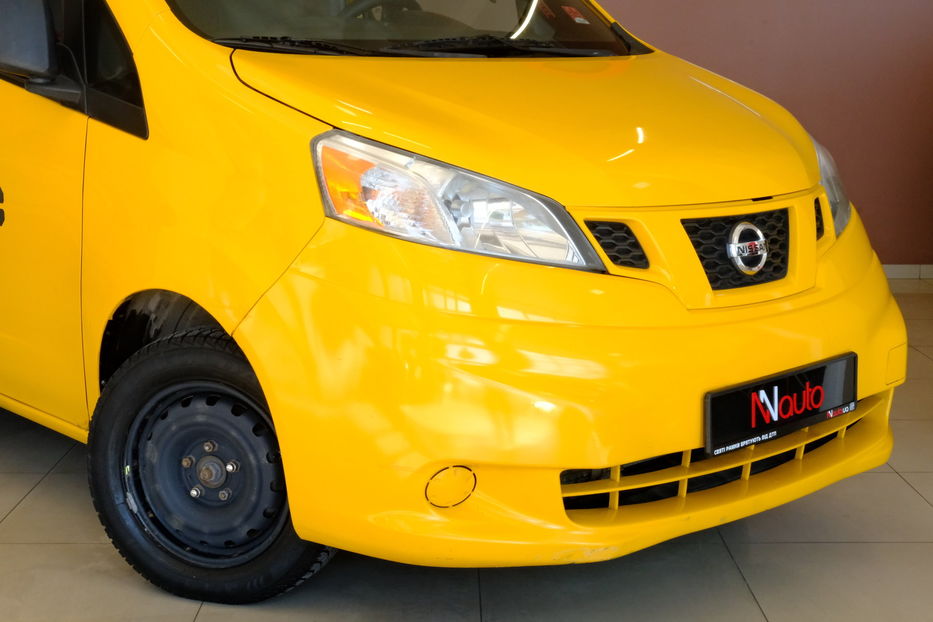 Продам Nissan NV 200 2014 года в Одессе