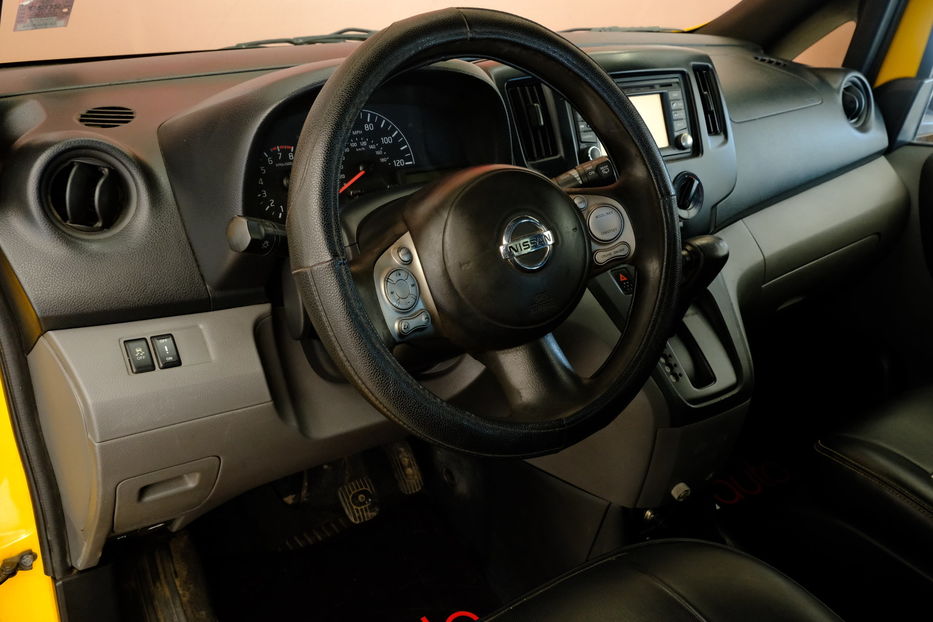 Продам Nissan NV 200 2014 года в Одессе