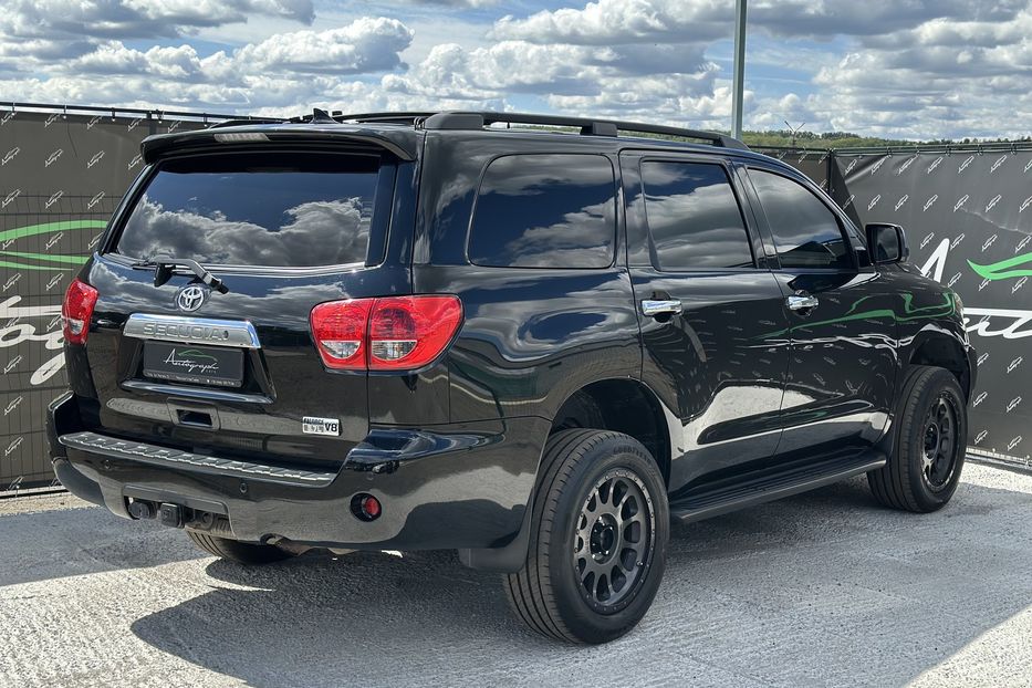 Продам Toyota Sequoia Armored B6 2014 года в Киеве