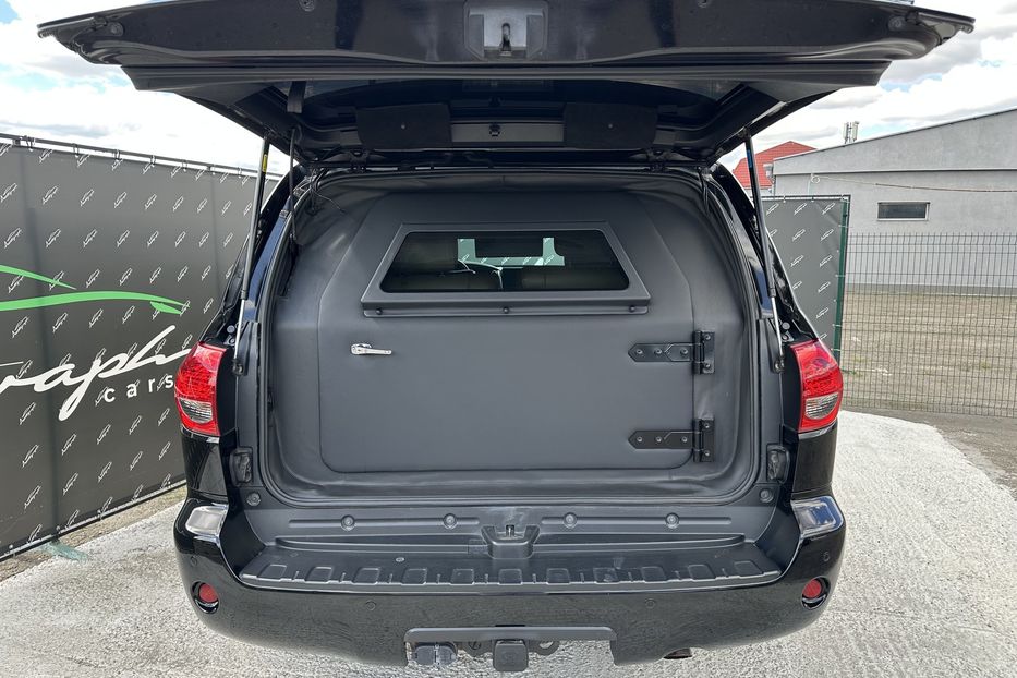 Продам Toyota Sequoia Armored B6 2014 года в Киеве