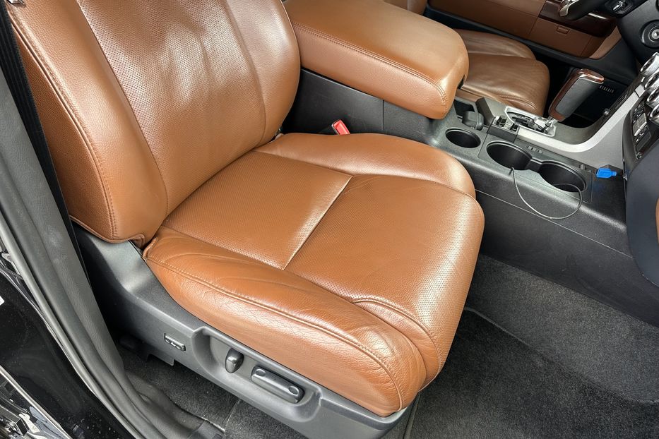 Продам Toyota Sequoia Armored B6 2014 года в Киеве