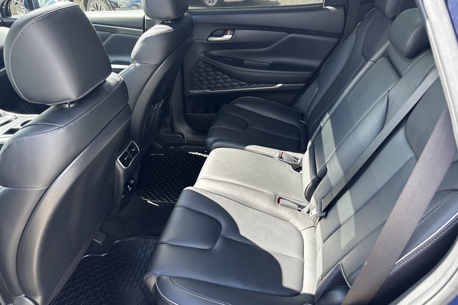 Продам Hyundai Santa FE Turbo 2023 года в Львове