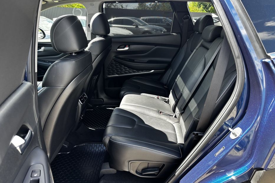 Продам Hyundai Santa FE Turbo 2023 года в Львове