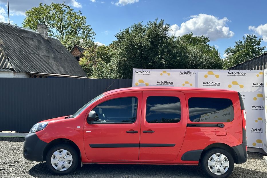Продам Renault Kangoo пасс. 33 квт 2020 года в Луцке
