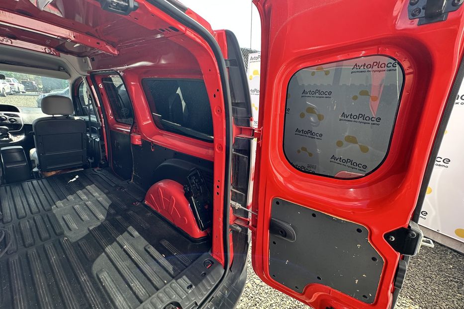Продам Renault Kangoo пасс. 33 квт 2020 года в Луцке