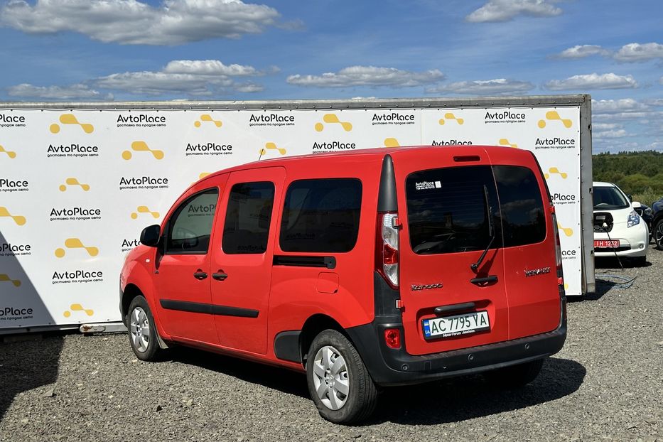 Продам Renault Kangoo пасс. 33 квт 2020 года в Луцке