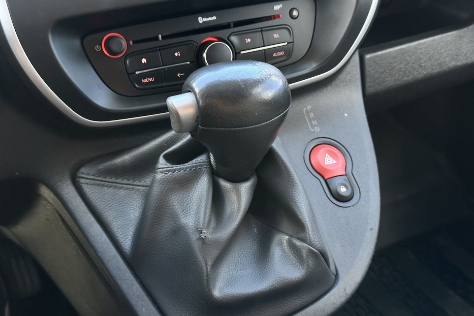 Продам Renault Kangoo пасс. 33 квт 2020 года в Луцке