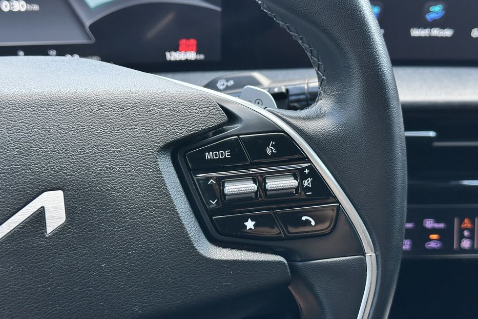 Продам Kia EV6 77 квт 2022 года в Луцке