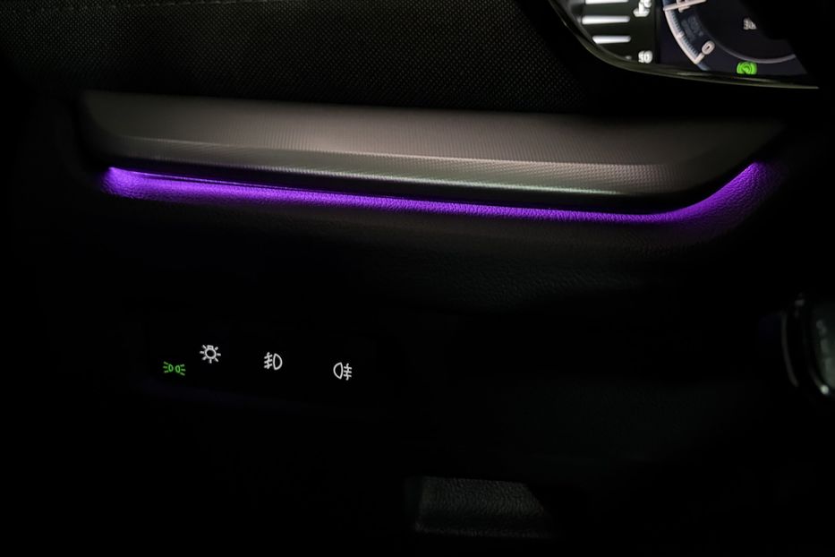 Продам Skoda Octavia А8 2.0 TDI 150к. FULL LED 2022 года в Львове