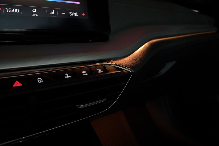 Продам Skoda Octavia А8 2.0TDI150 кс КОЛЕСА FUL LED 2022 года в Львове