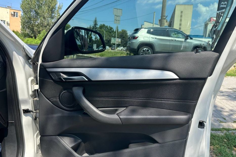 Продам BMW X1 2017 года в Черновцах