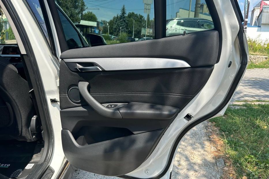 Продам BMW X1 2017 года в Черновцах