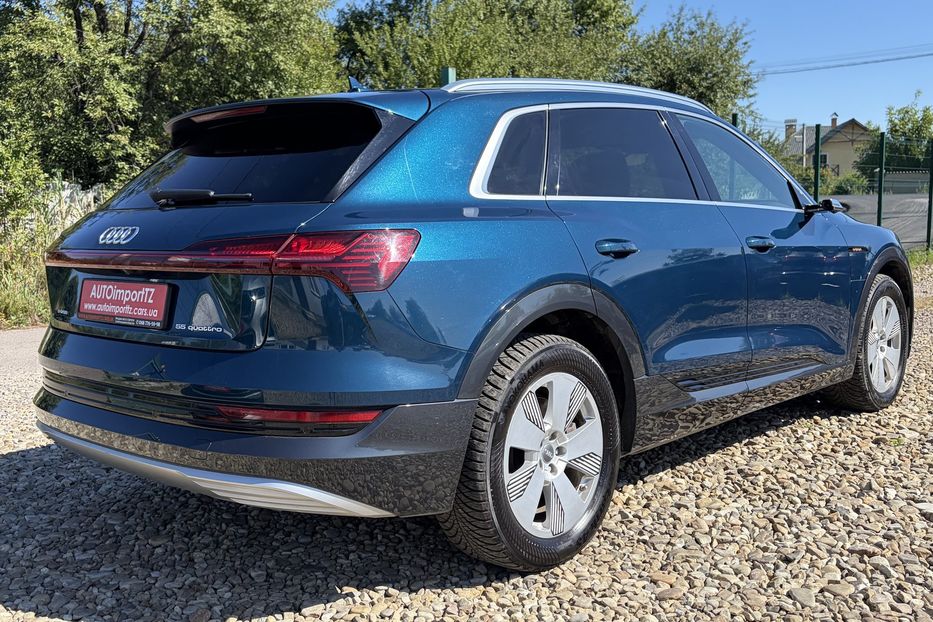 Продам Audi E-Tron 55 Full LED КАМЕРИ 360 ДОТЯЖКИ 2021 года в Львове