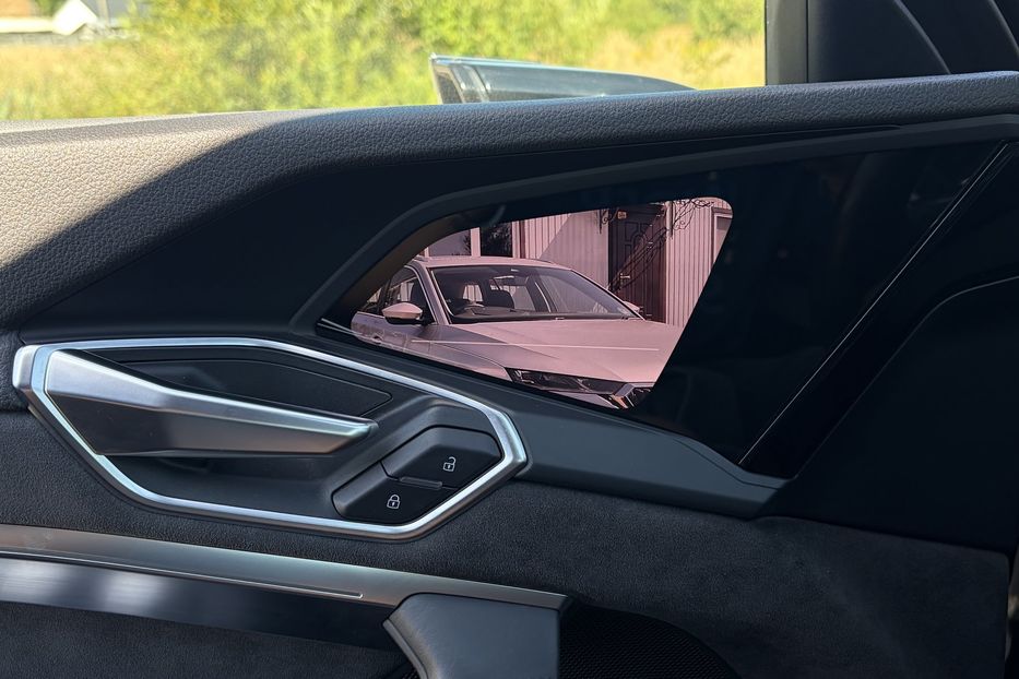 Продам Audi E-Tron 55 Full LED КАМЕРИ 360 ДОТЯЖКИ 2021 года в Львове