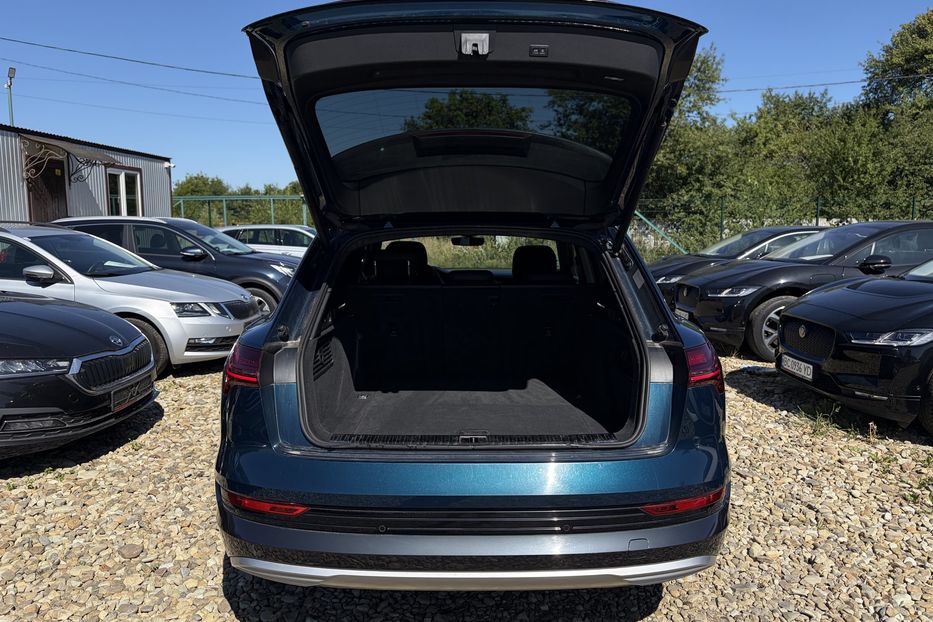 Продам Audi E-Tron 55 Full LED КАМЕРИ 360 ДОТЯЖКИ 2021 года в Львове