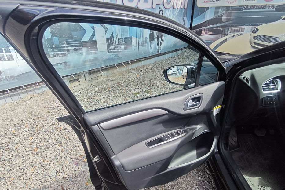 Продам Citroen C4 1.6 eHDi AT (115 к.с)  2012 года в Киеве