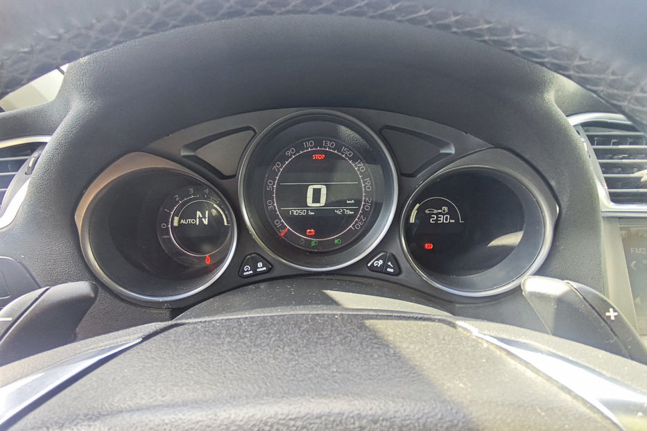 Продам Citroen C4 1.6 eHDi AT (115 к.с)  2012 года в Киеве