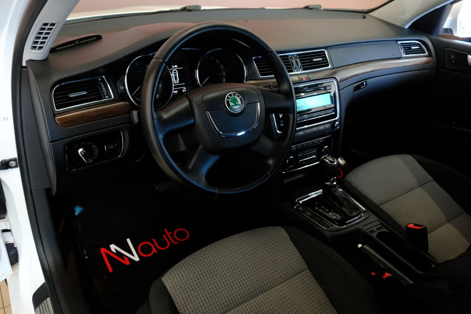 Продам Skoda Superb 2013 года в Одессе