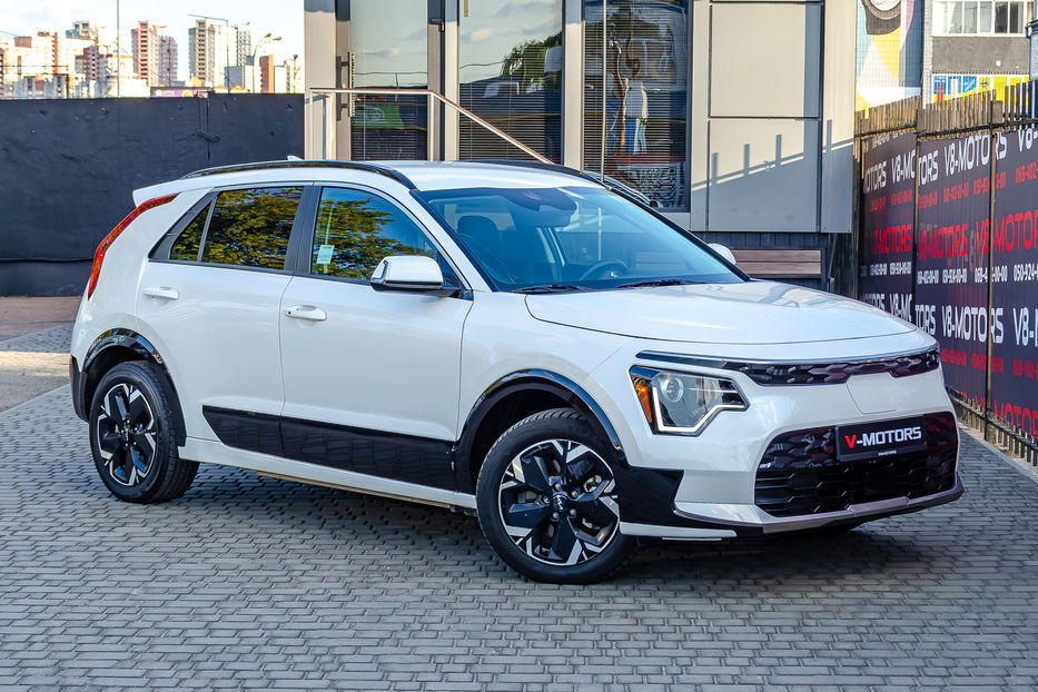 Продам Kia Niro EV 2023 года в Киеве