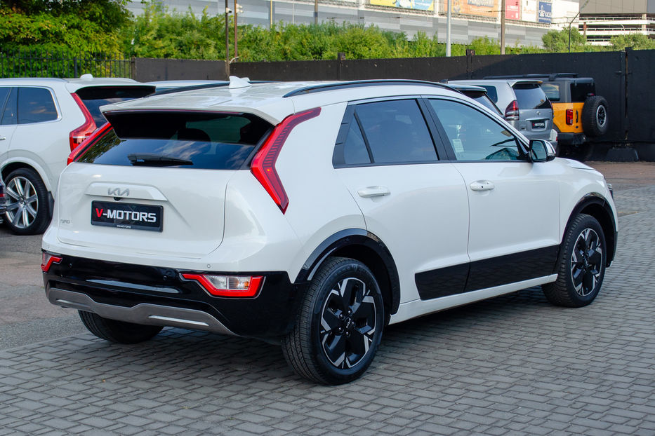 Продам Kia Niro EV 2023 года в Киеве