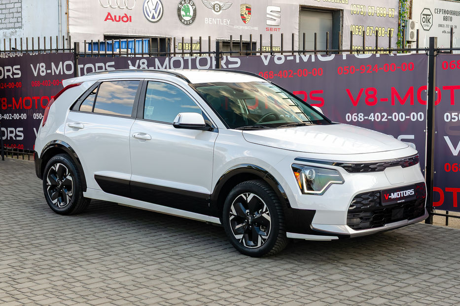 Продам Kia Niro EV 2023 года в Киеве