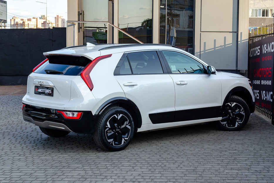 Продам Kia Niro EV 2023 года в Киеве