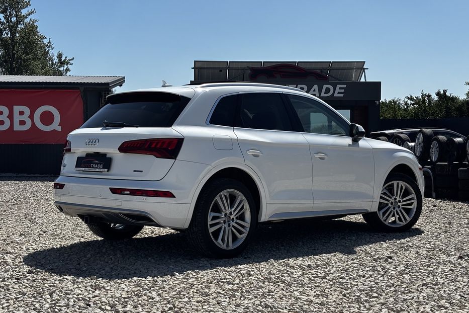 Продам Audi Q5 S-line  2019 года в Львове