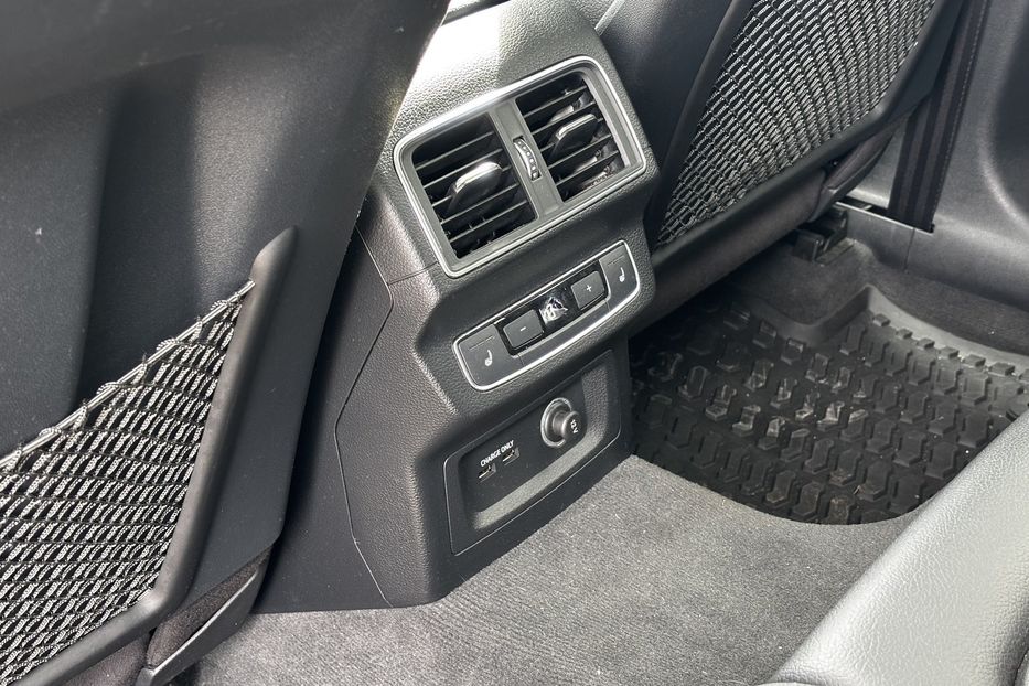 Продам Audi Q5 S-line  2019 года в Львове
