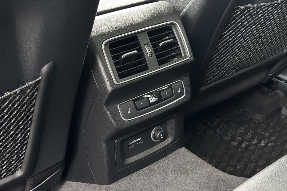 Продам Audi Q5 S-line  2019 года в Львове