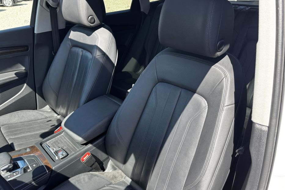 Продам Audi Q5 S-line  2019 года в Львове
