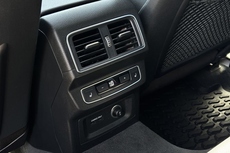 Продам Audi Q5 S-line  2019 года в Львове